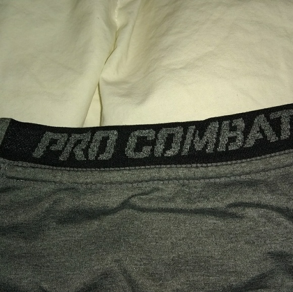 Nike Pro Combat Drifit Compression Shirt - Picture 4 of 5